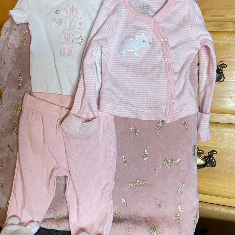 Carters take me home outfit polar bear footies and “You, me & a big hug”